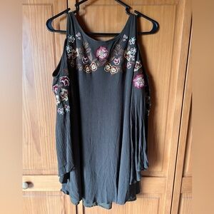 Umgee Cold Shoulder Floral Embroidered Bohemian Top